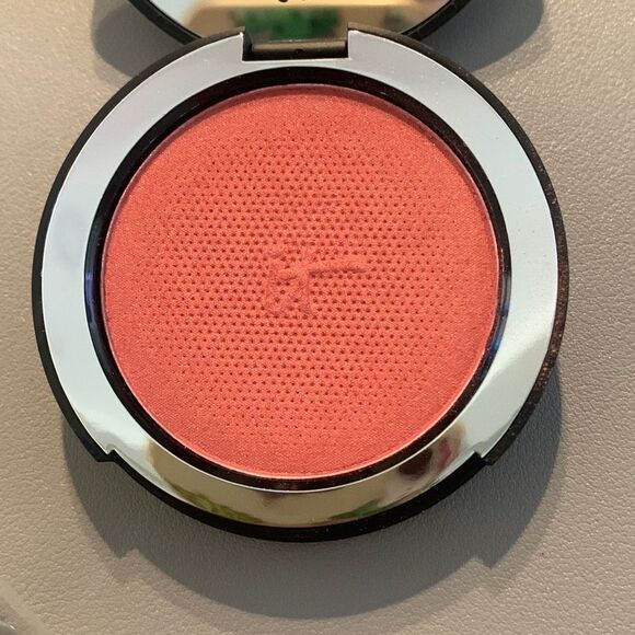 It BYE BYE BLUSH W/Brush - Picture 2 of 4